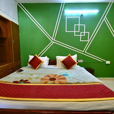 Royal Serene Villas Ooty Esterno foto