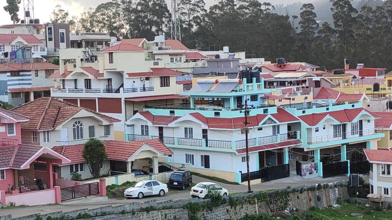 Royal Serene Villas Ooty Esterno foto