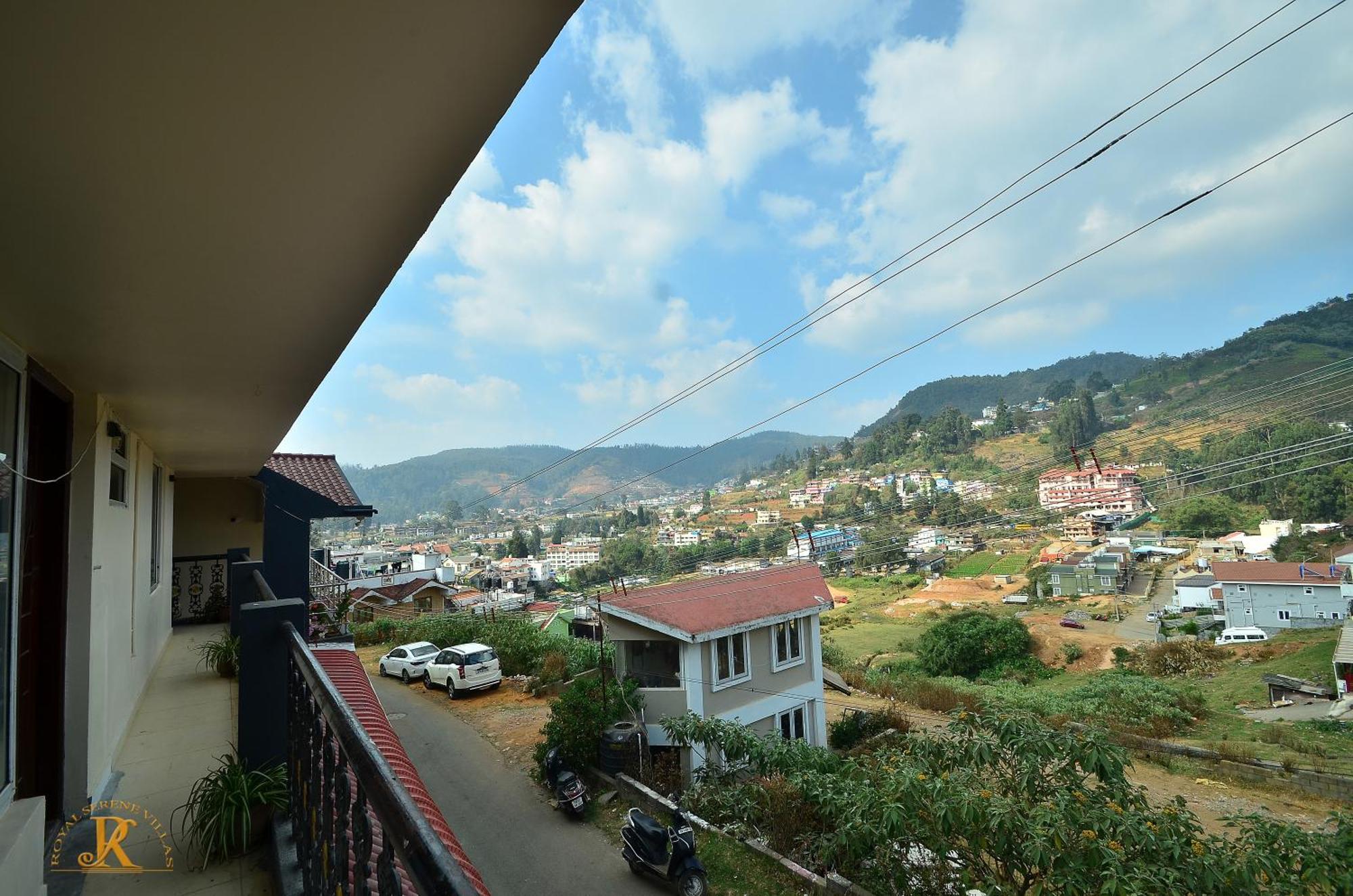 Royal Serene Villas Ooty Esterno foto