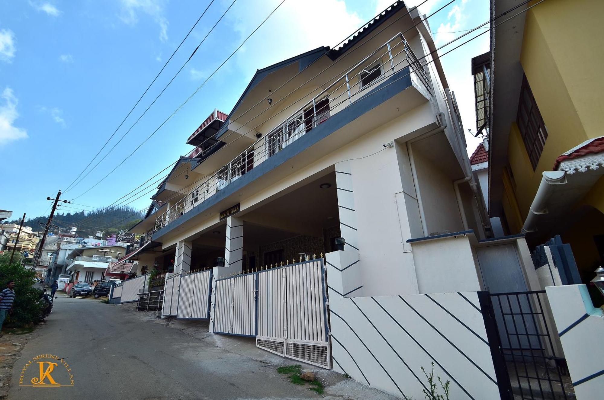Royal Serene Villas Ooty Esterno foto