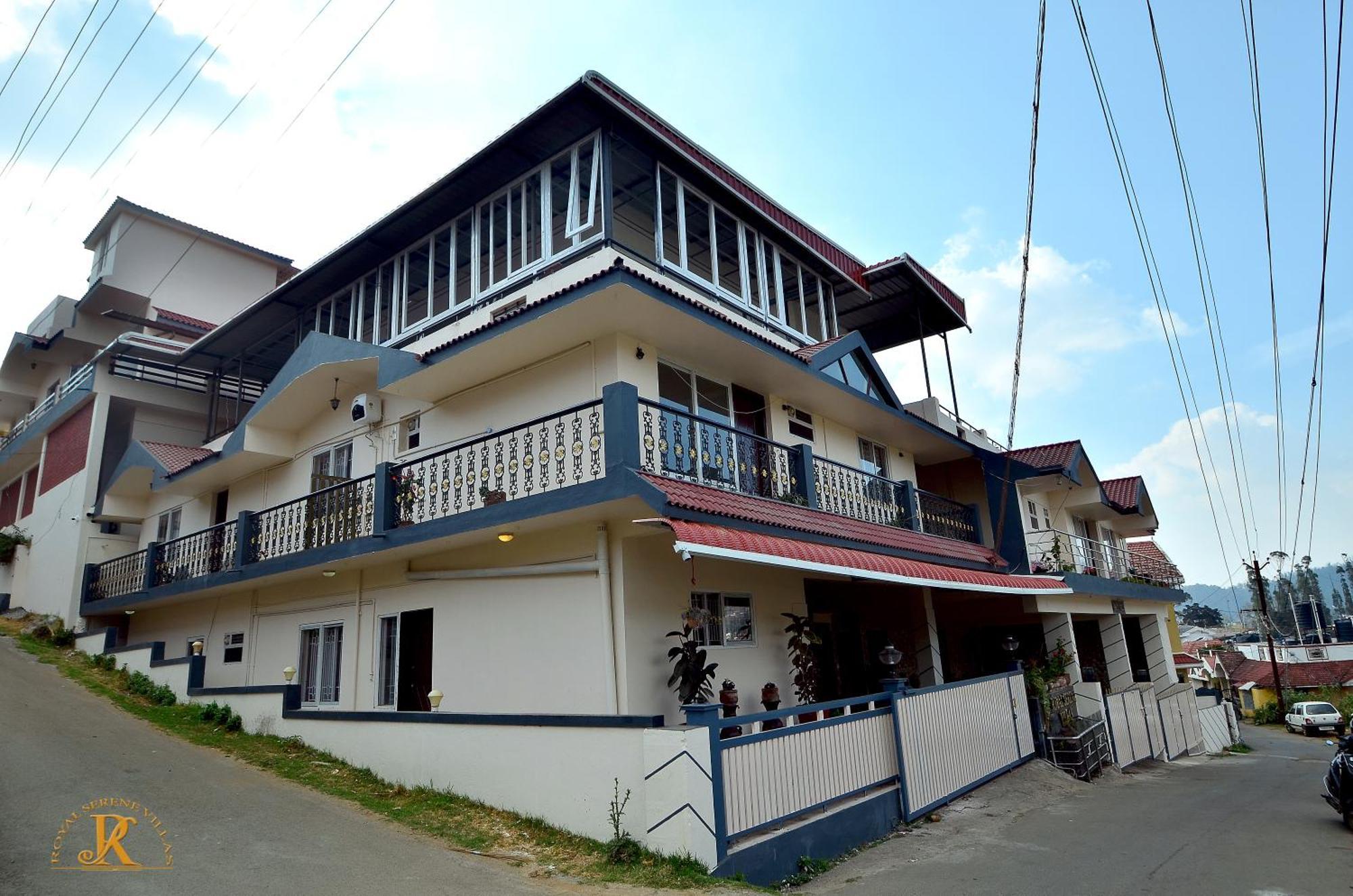 Royal Serene Villas Ooty Esterno foto