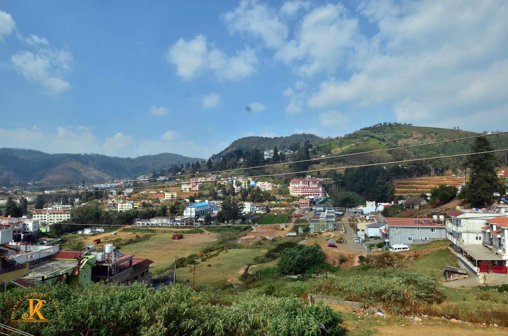 Royal Serene Villas Ooty Esterno foto