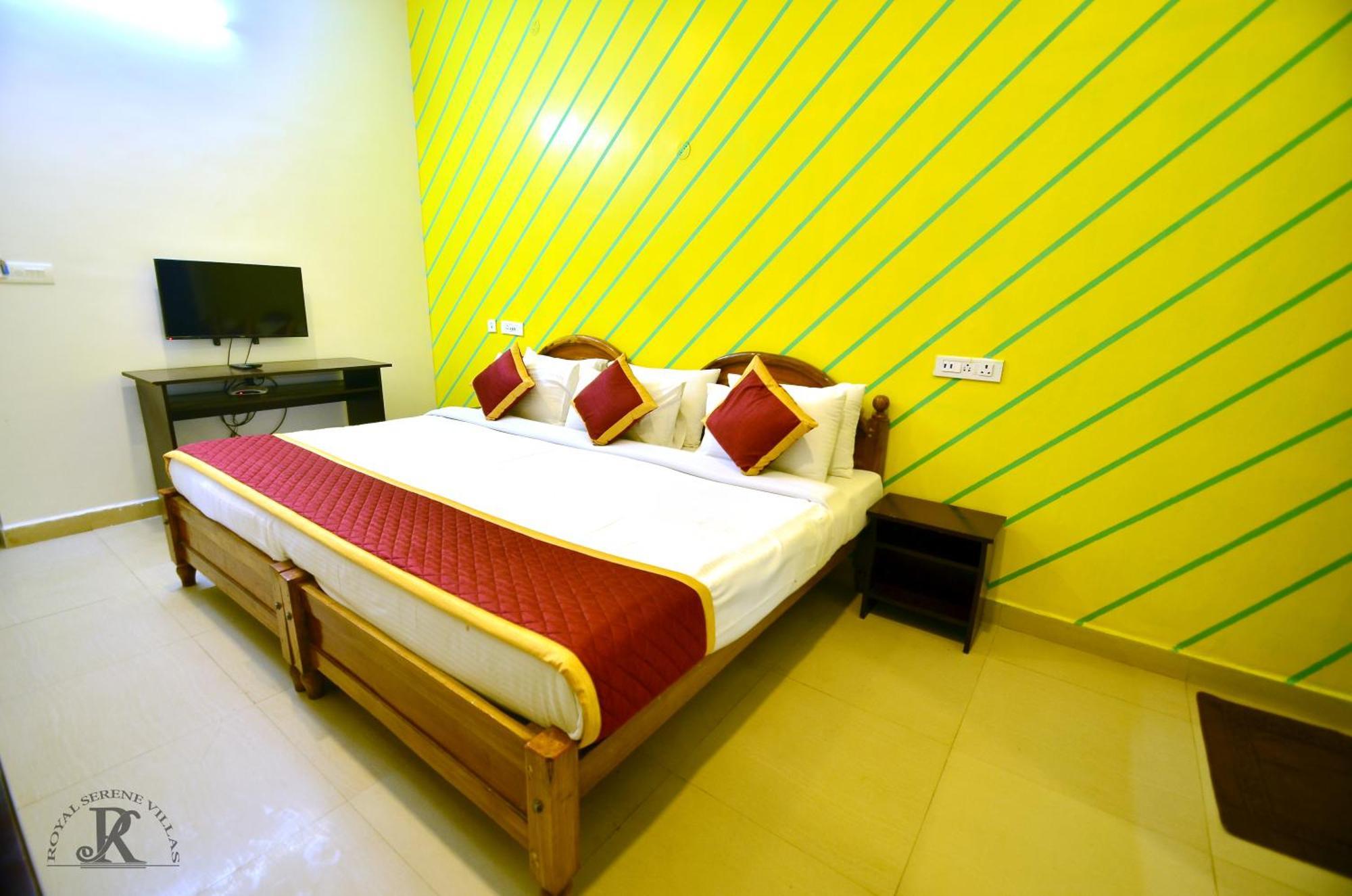 Royal Serene Villas Ooty Esterno foto